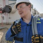 G8 Portable Gas Detector worn by industrial worker